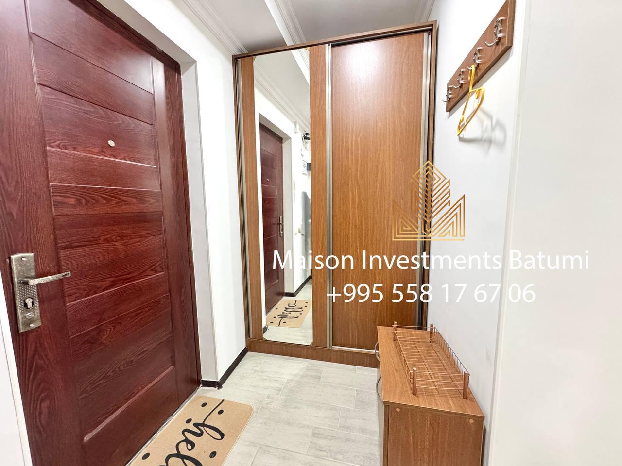 Studio for sale in Old Batumi, 6 May Park