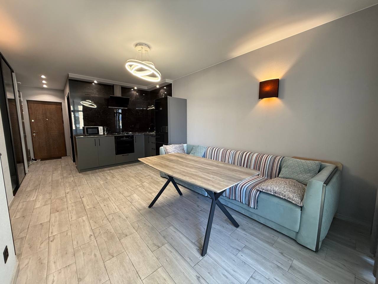 IMG_8283 Three room apartment in Black Sea Tower