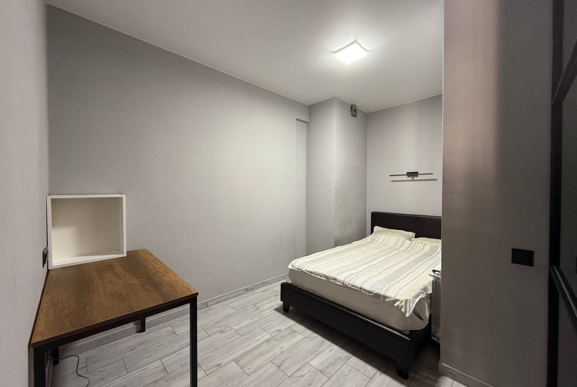 Three room apartment in Black Sea Tower