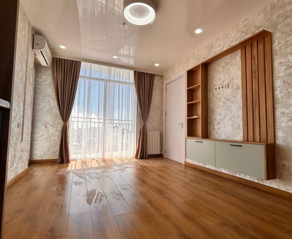 Three room apartment in Mtz Residence