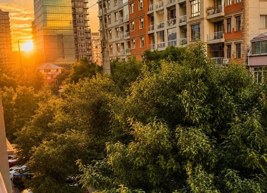 Three room apartment in the old part of Batumi