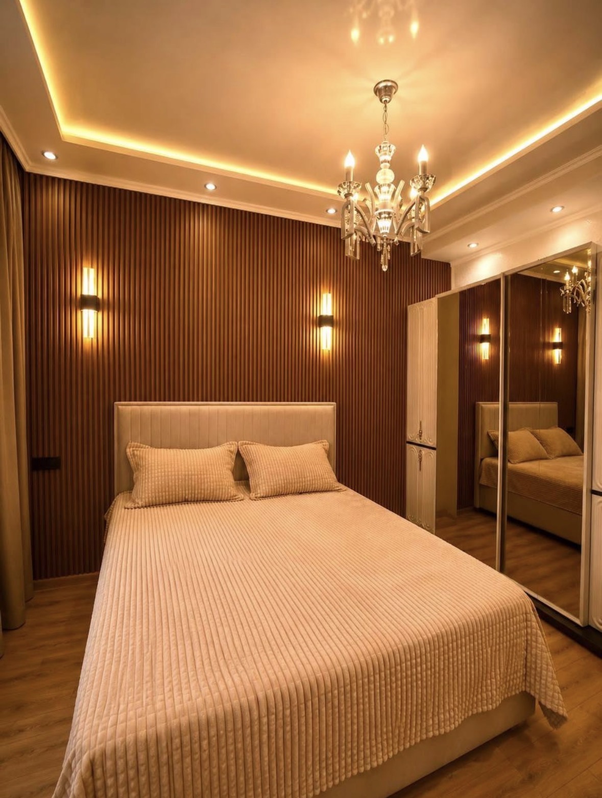 Screenshot Four room apartment in old Batumi