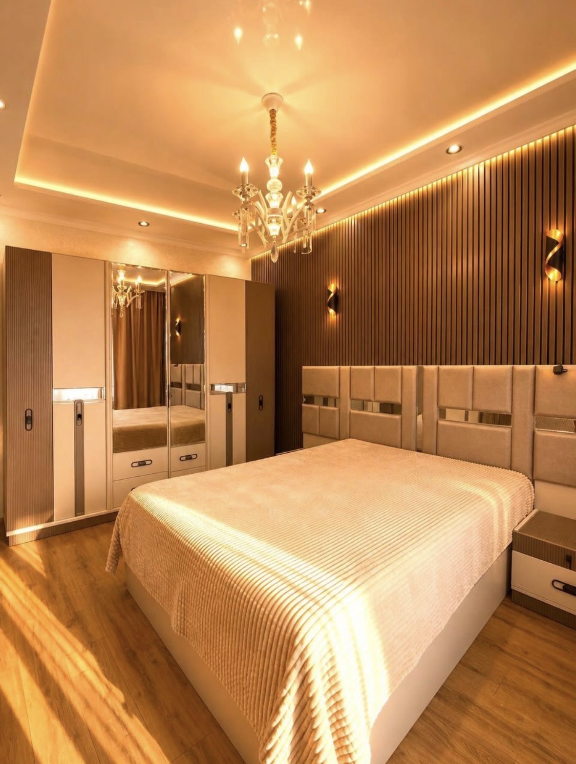 Screenshot Four room apartment in old Batumi