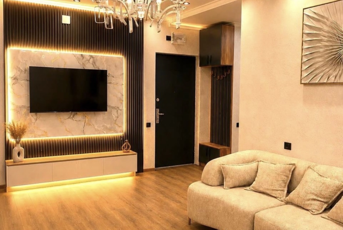 Four room apartment in old Batumi