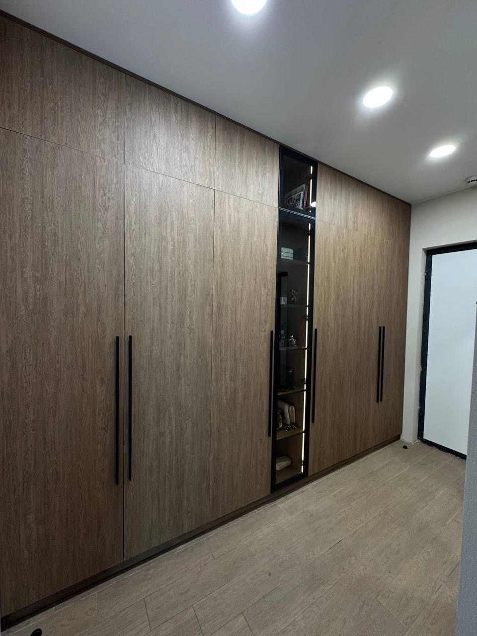 Three room apartment in Black sea towers