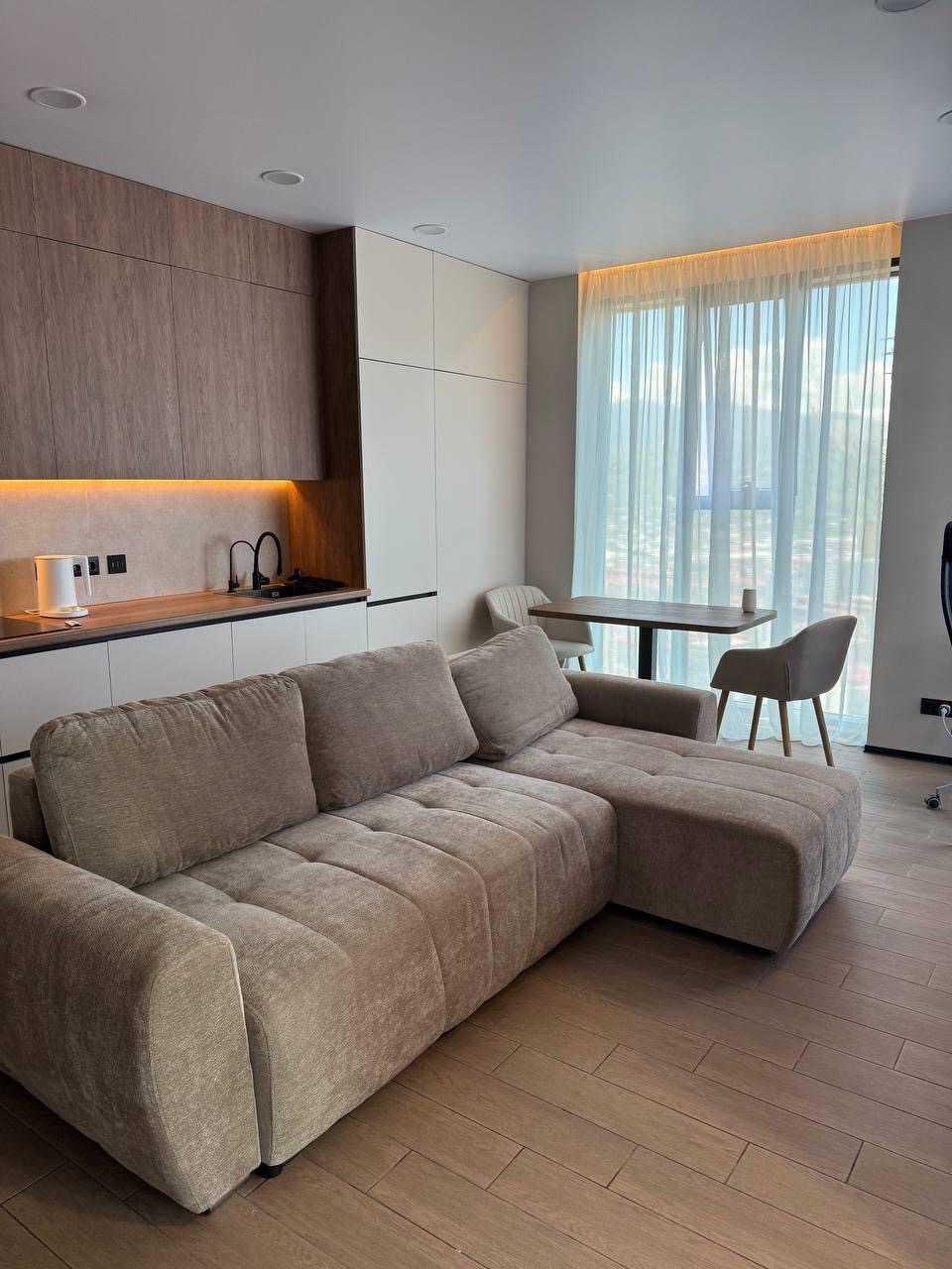 Three room apartment in Black sea towers