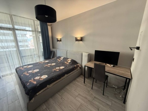 Three room apartment in Black Sea Tower