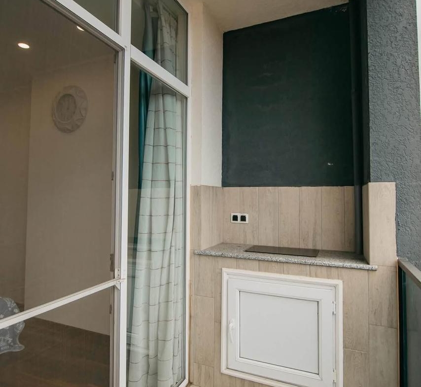 Three room apartment in old part of Batumi