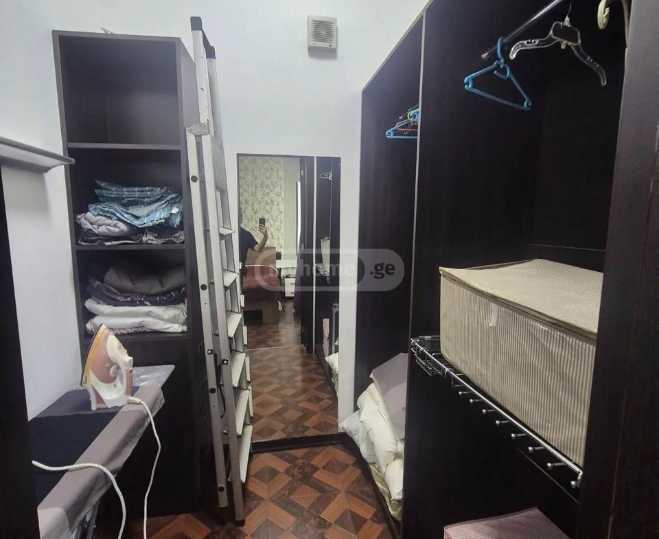Three room apartment on Jordania street