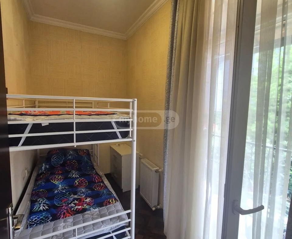 Three room apartment on Jordania street