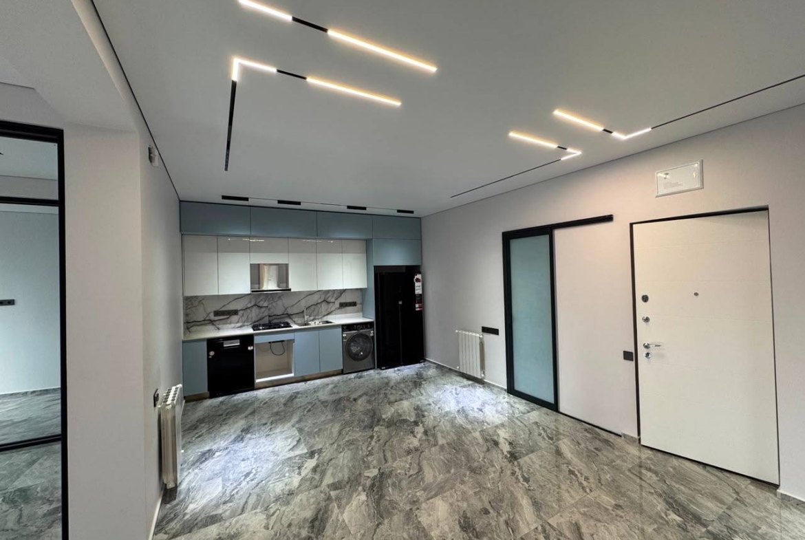Three room apartment on Memed Abashidze street