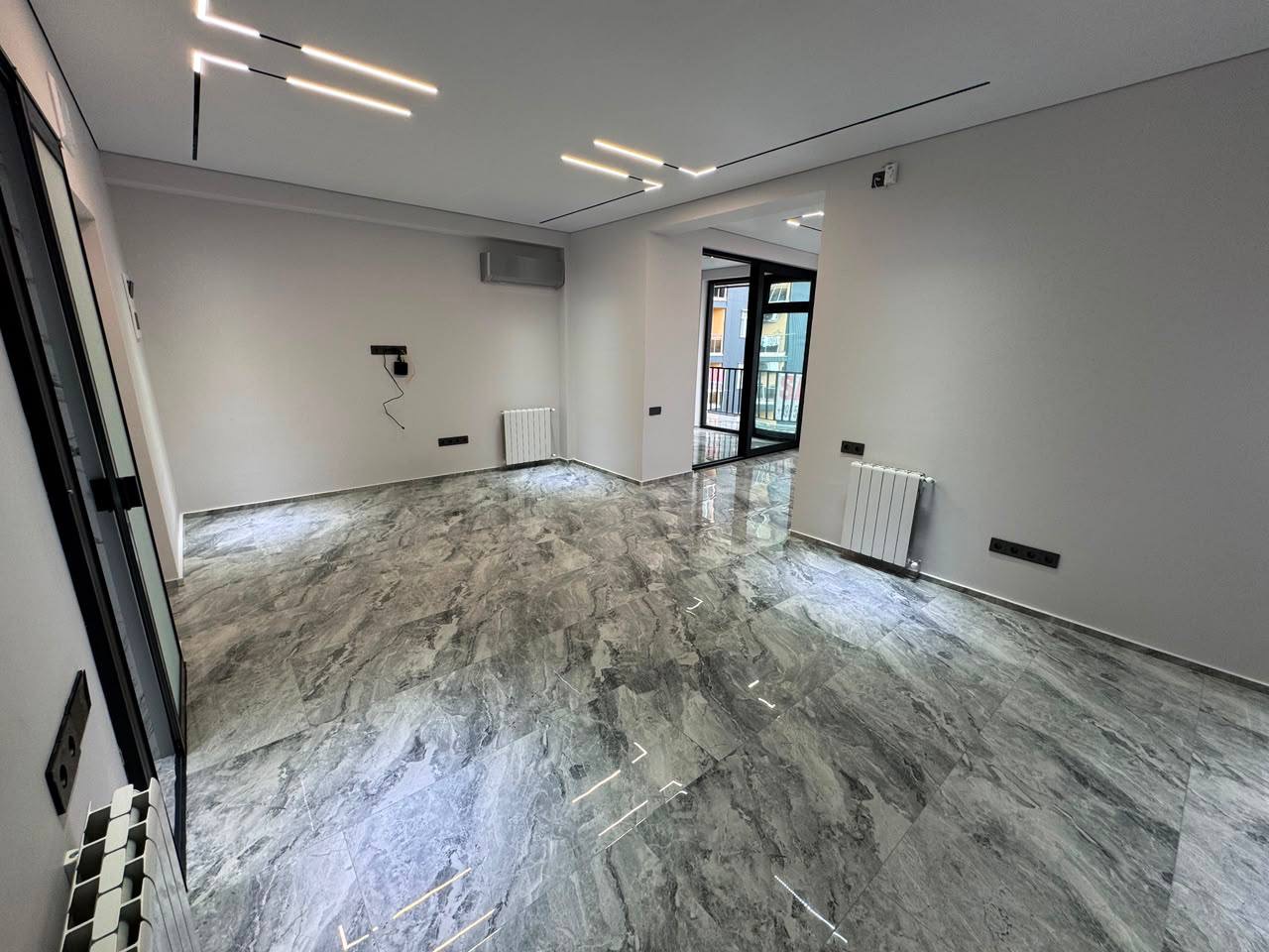 Three room apartment on Memed Abashidze street