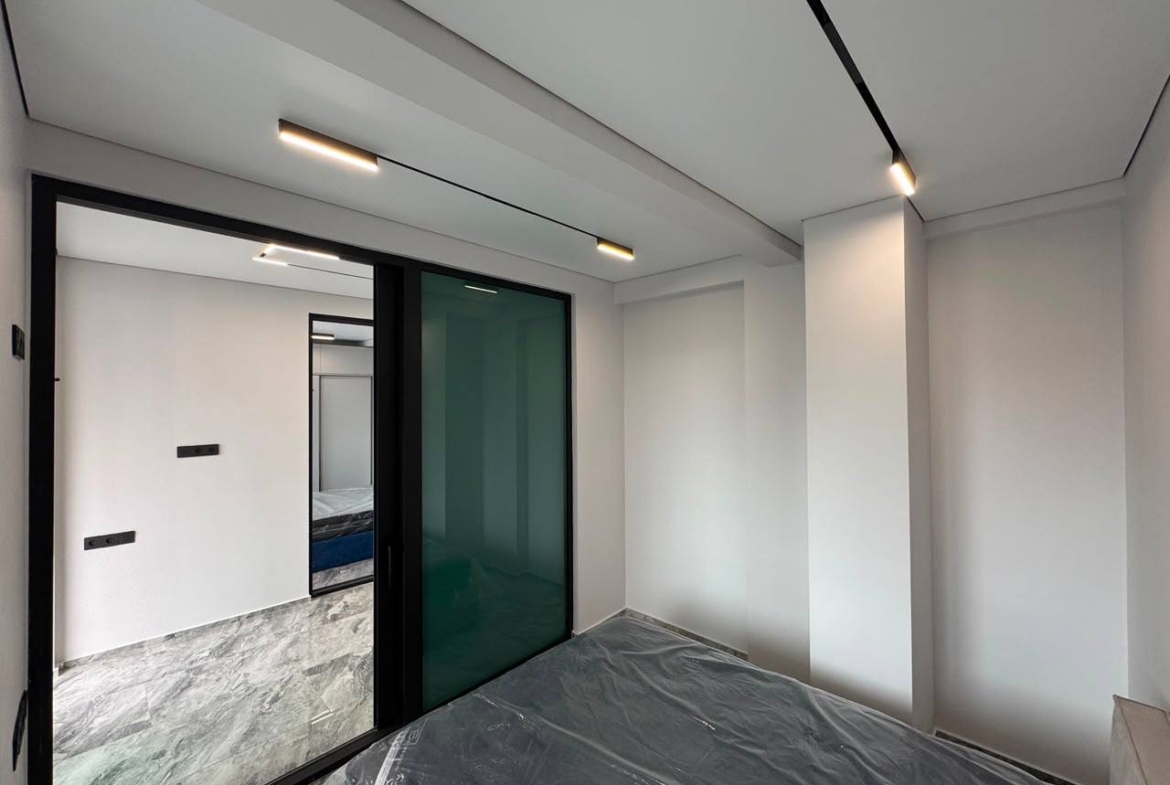 Three room apartment on Memed Abashidze street