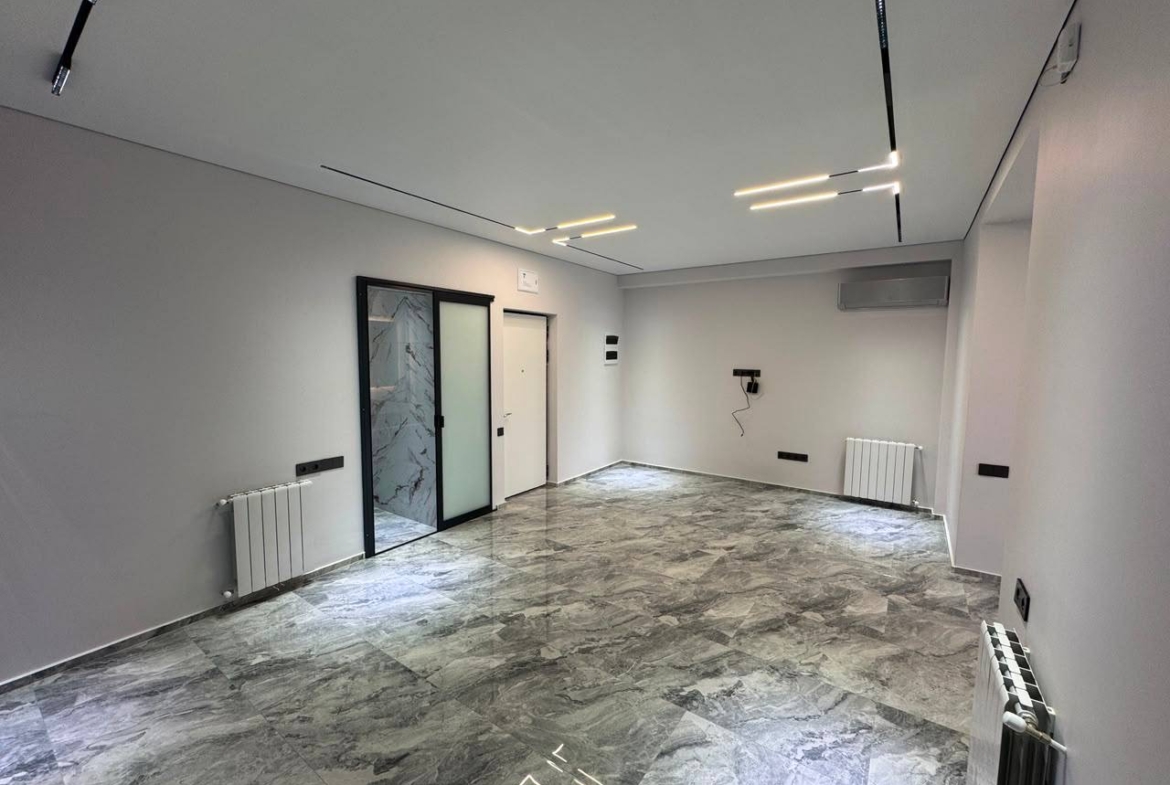 Three room apartment on Memed Abashidze street