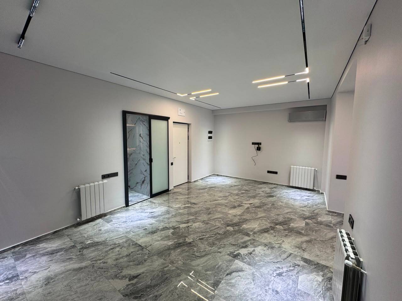 Three room apartment on Memed Abashidze street