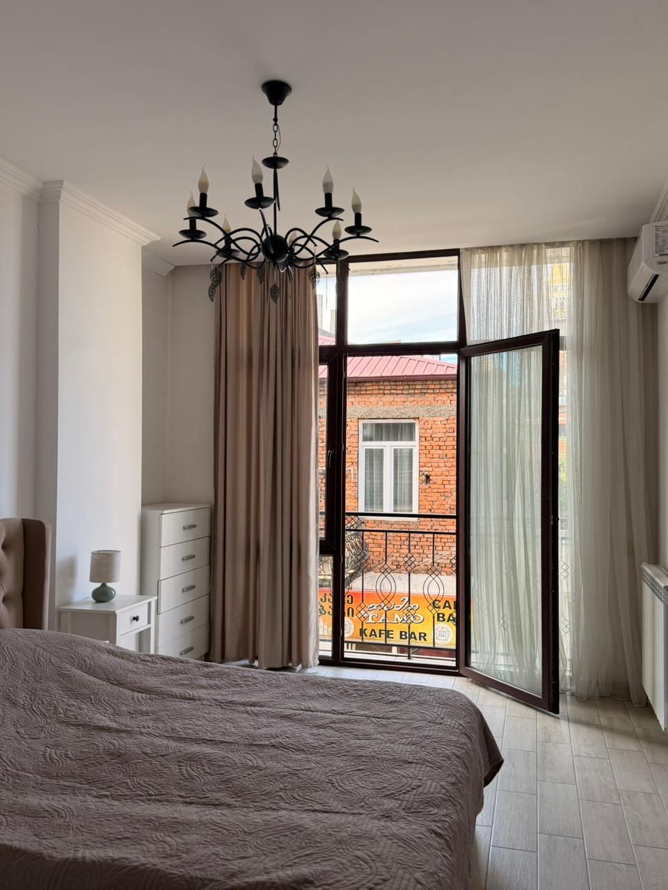 Three room apartment on Zubalashvili street