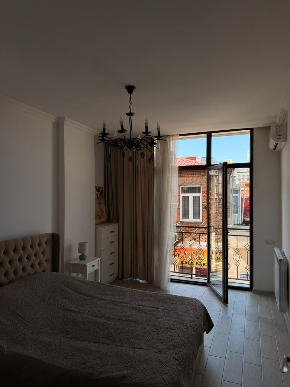 Three room apartment on Zubalashvili street