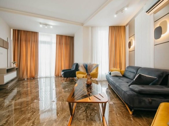 Three room apartment in old part of Batumi