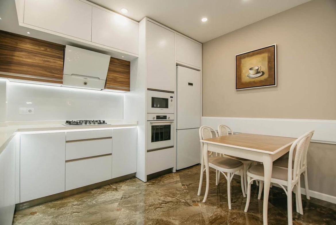 Three room apartment in old part of Batumi