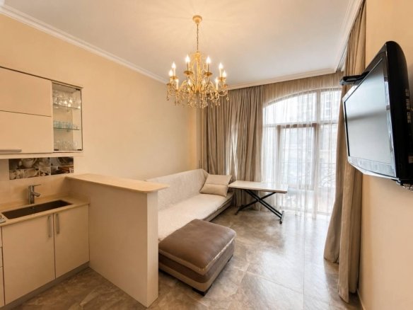 Two room apartment on Rustaveli avenue, Bern
