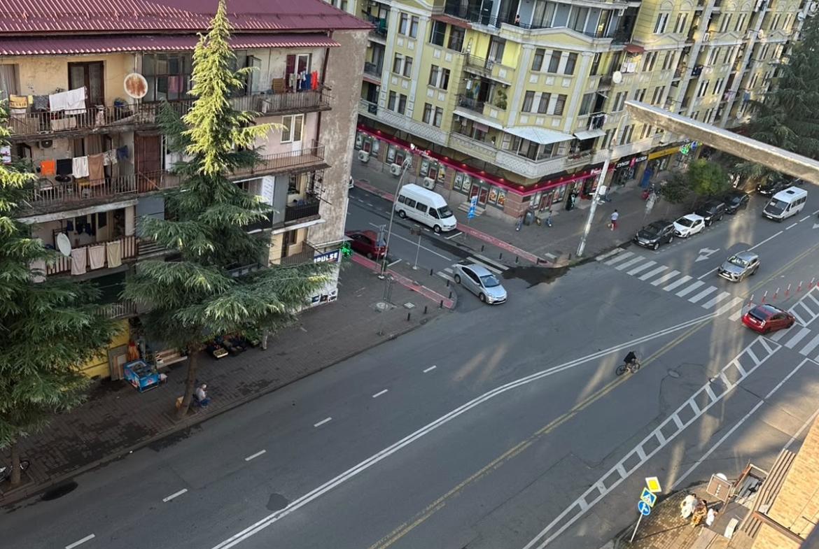 Two room apartment in Old part of Batumi, Chavchavadze street