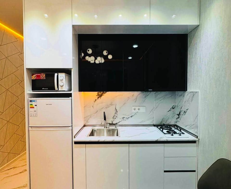 Studio for sale in Komunna Tower