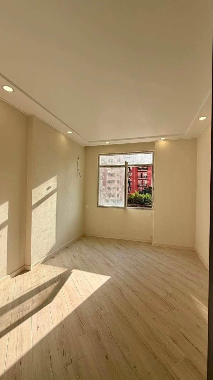 789651843_1016790374752034_1188655778147336071_n Three room apartment for sale in old part of Batumi