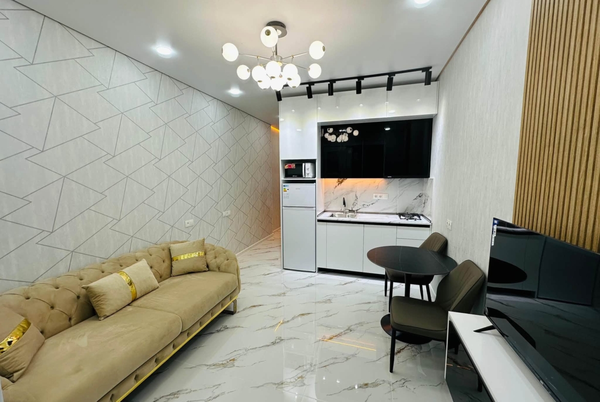 Studio for sale in Komunna Tower