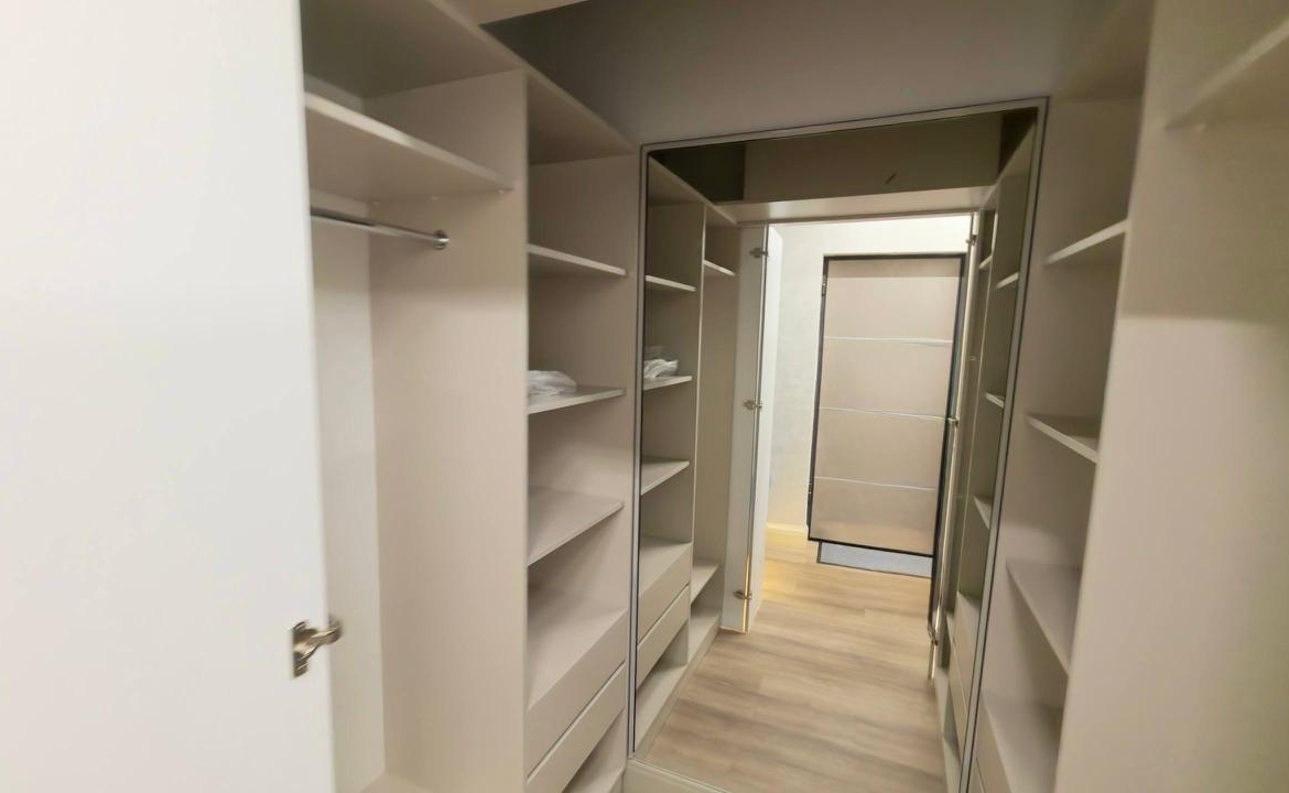 Two room apartment for sale in New Wave