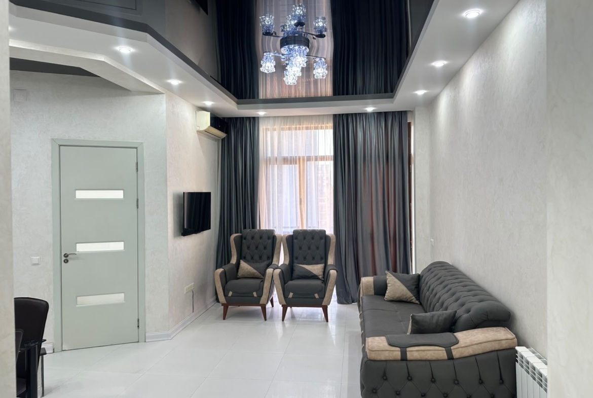 Two room apartment in Old part of Batumi, Chavchavadze street