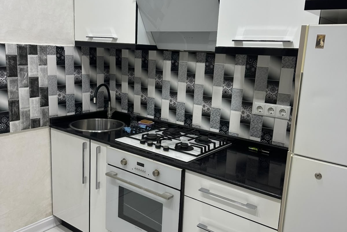 Two room apartment in Old part of Batumi, Chavchavadze street