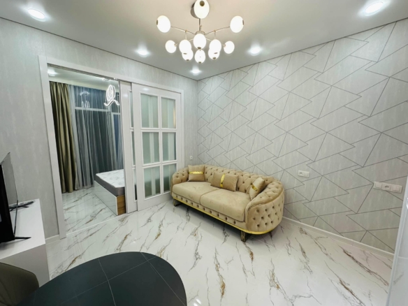 Studio for sale in Komunna Tower