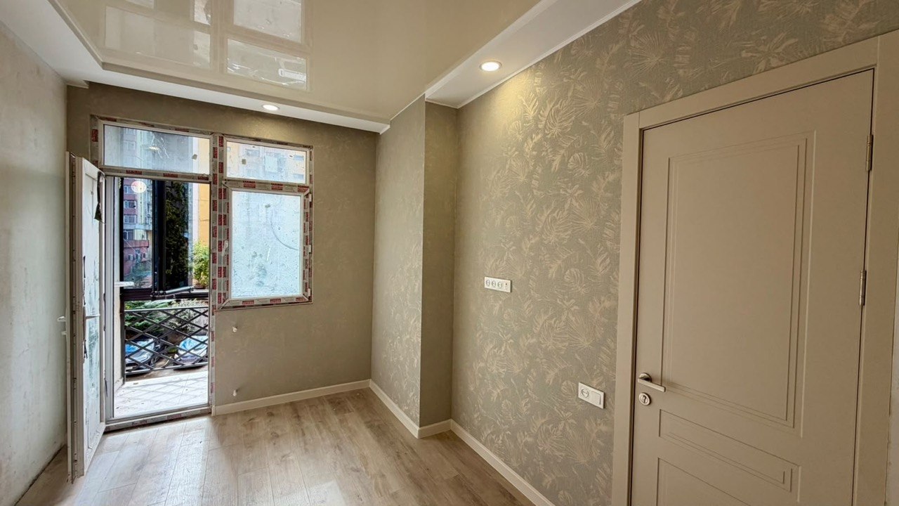 IMAGE 2026-09-11 18:48:36 Three room apartment for sale in old part of Batumi