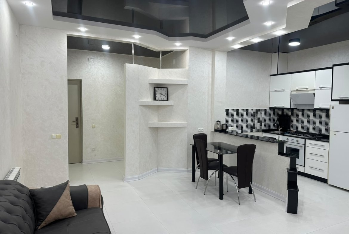 Two room apartment in Old part of Batumi, Chavchavadze street